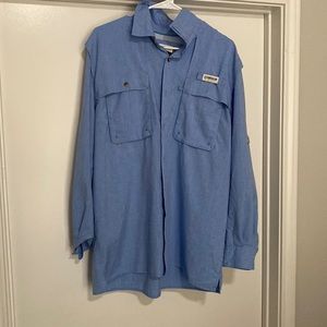 Magellan fishing shirt. Sleeve strap for short and long sleeve. True to size